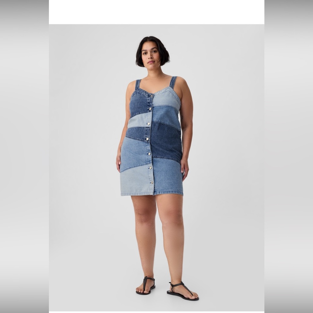 Patchwork denim mini dress! Size XL! BNWT! Gap 👖🩵